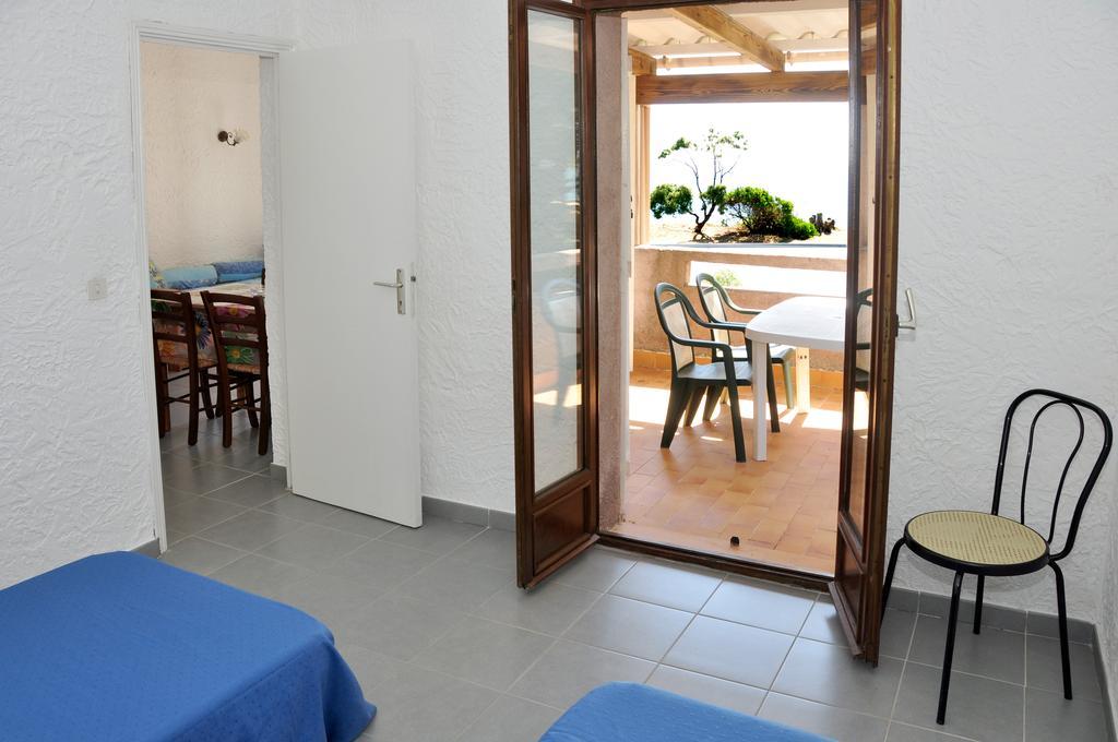 Sole E Mare Aparthotel Santa-Maria-Poggio  Room photo