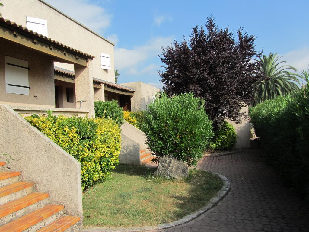 Sole E Mare Aparthotel Santa-Maria-Poggio  Exterior photo